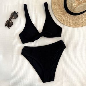 EUC Lively The Swim Ribbed Plunge Bralette Top